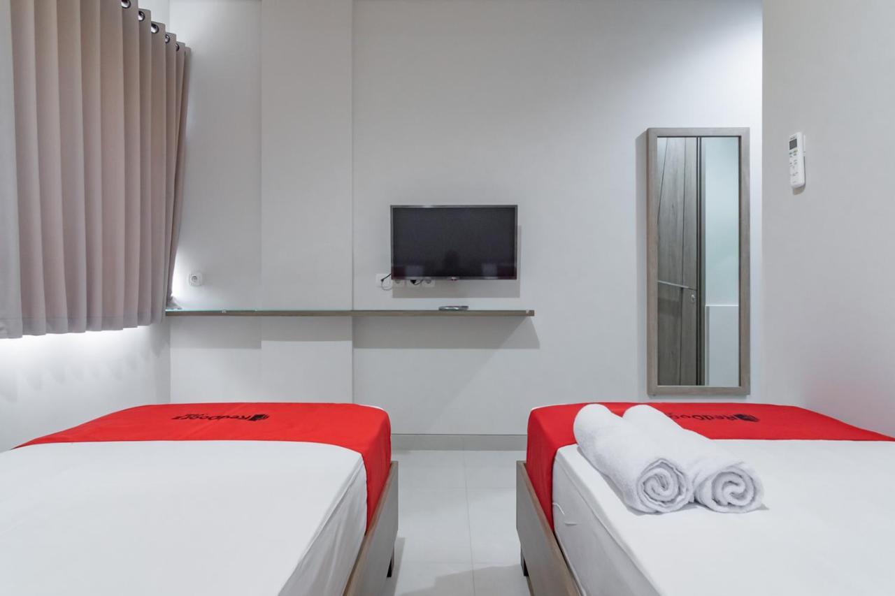 Reddoorz Plus @ Cirebon City Center Εξωτερικό φωτογραφία