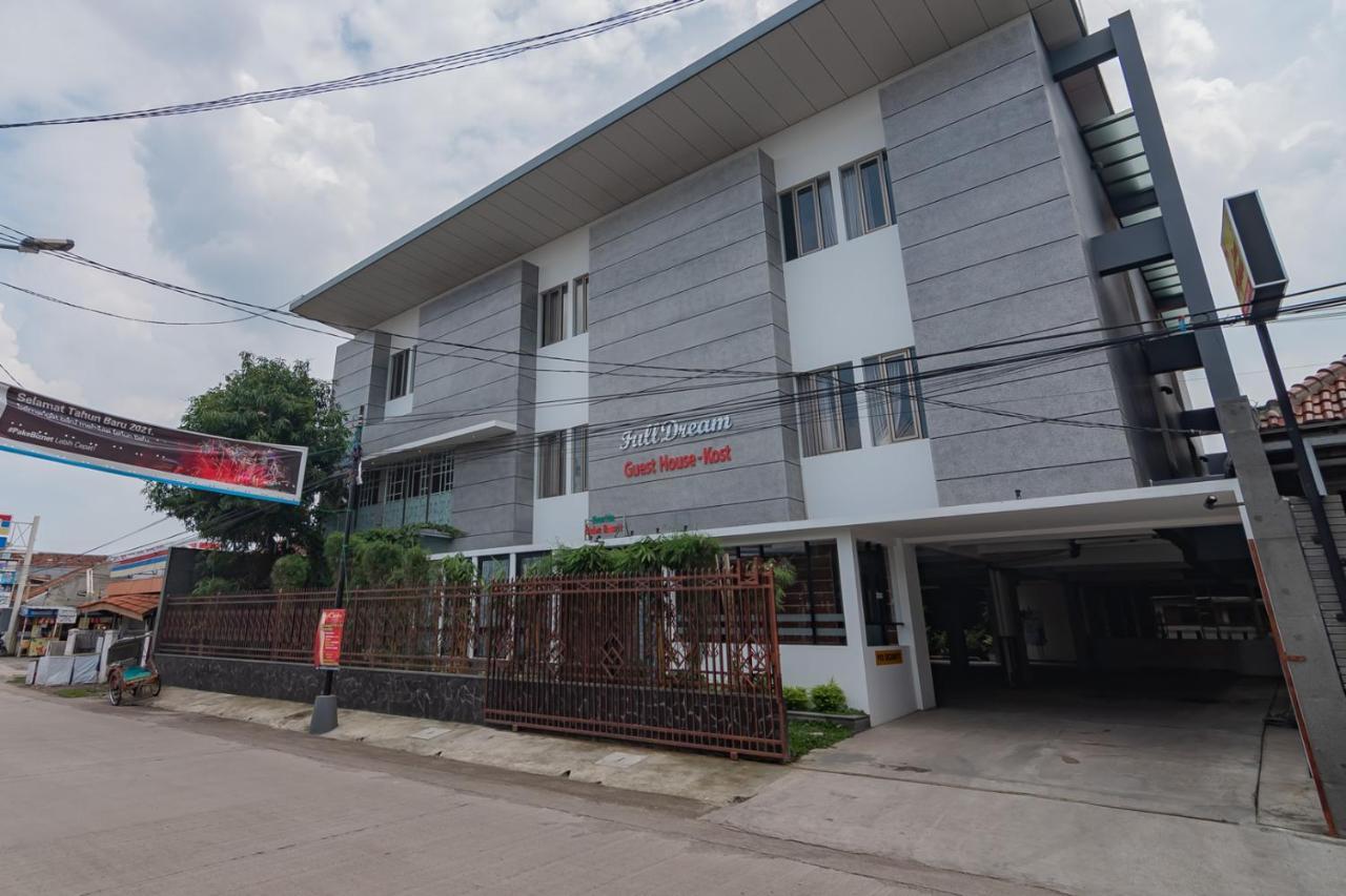 Reddoorz Plus @ Cirebon City Center Εξωτερικό φωτογραφία
