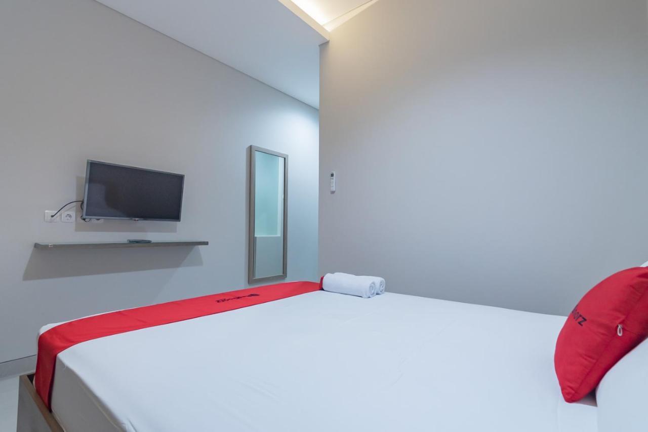 Reddoorz Plus @ Cirebon City Center Εξωτερικό φωτογραφία